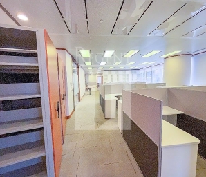 WYNDHAM STREET 8 (雲咸街8號)