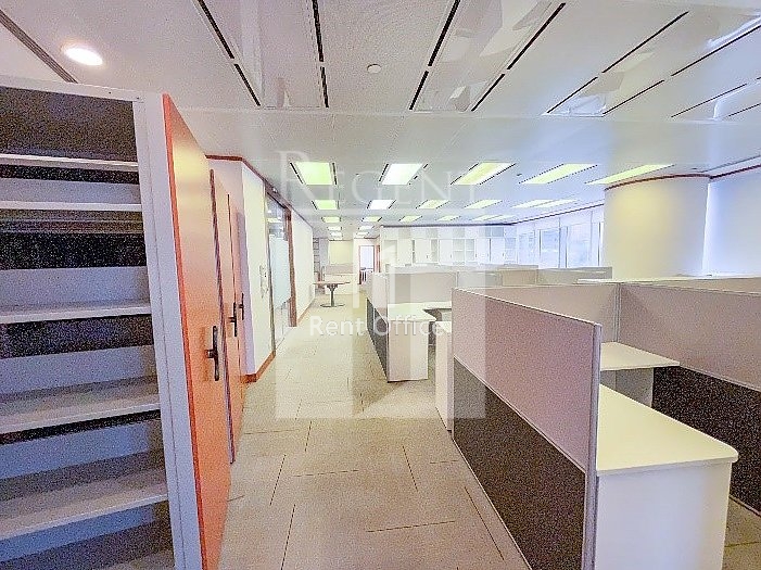 WYNDHAM STREET 8 (雲咸街8號)