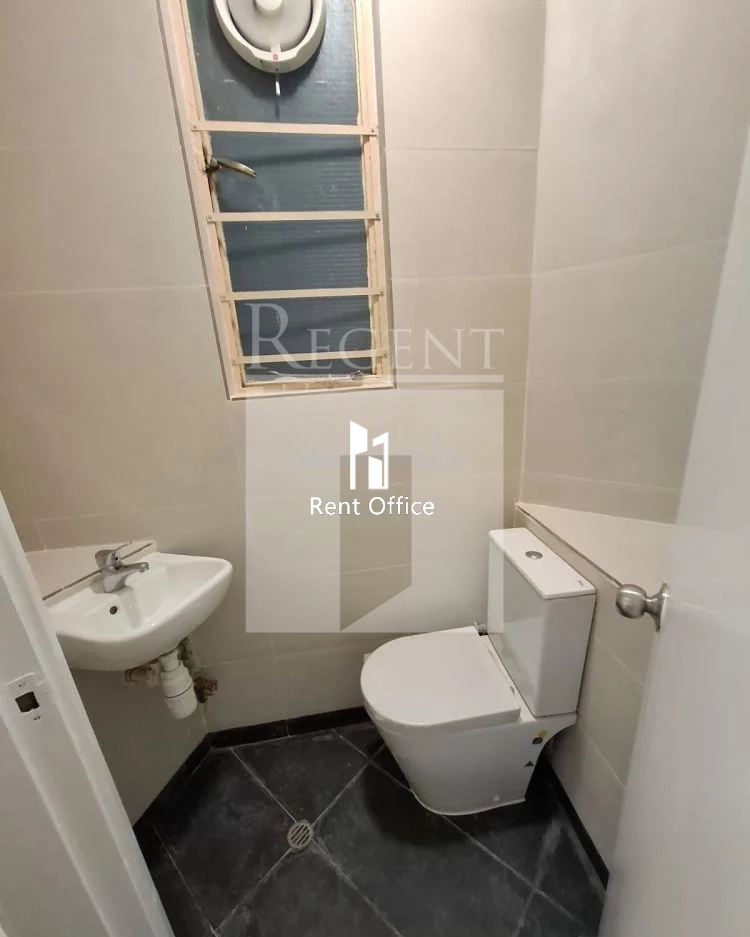 TUNG YIU COMMERCIAL BUILDING (东耀商业大厦)-C0580620