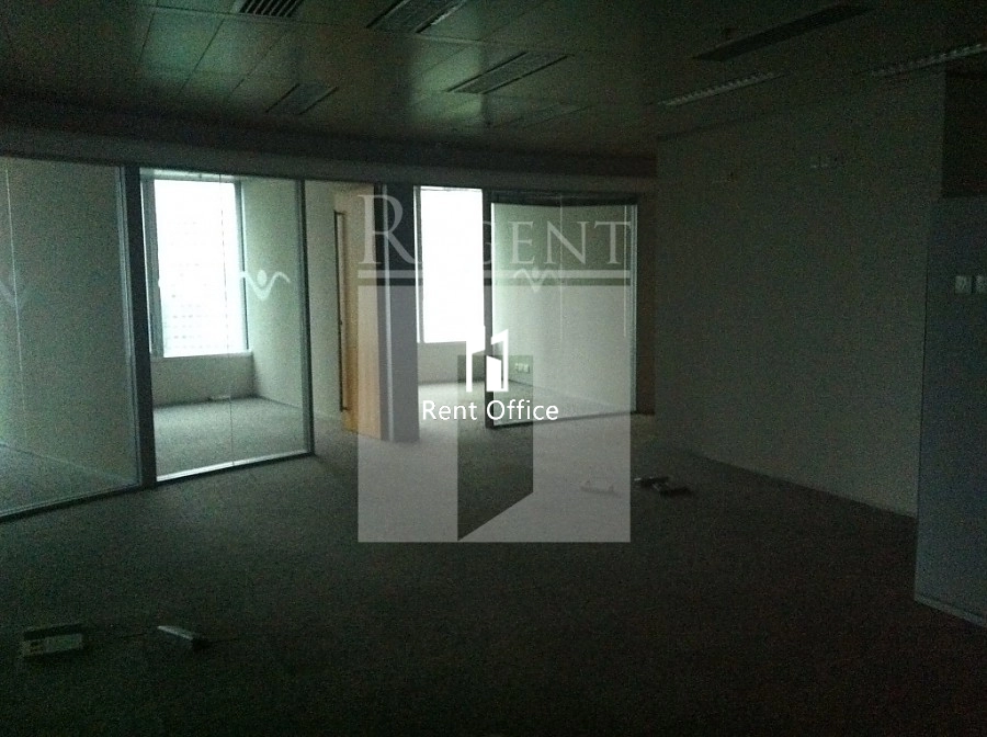 QUEEN'S ROAD C 8 (皇后大道中8号)-RGP6182444