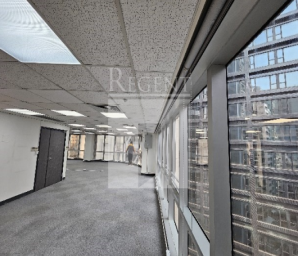 135 BONHAM STREETRAND TRADE CENTRE (文咸東街135商業中心)